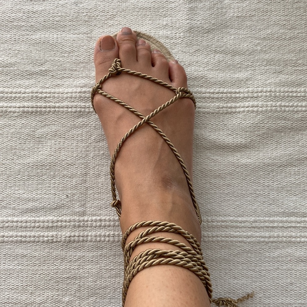 Alohas size 9 gladiator sandales - Picture 4 of 4